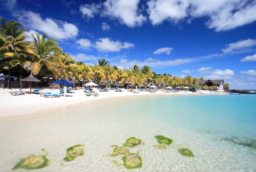 Mauritius volcanic mountains and gorges landscape