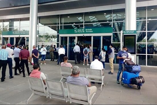 Family Friendly Airport Transfers in Mauritius | Safe & Comfortable Rides